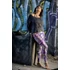 Kép 1/9 - Mandala Varázslat Leggings modellen, természetes fényben.